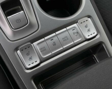 Красный Хендай Другая, объемом двигателя 0 л и пробегом 48 тыс. км за 15000 $, фото 10 на Automoto.ua