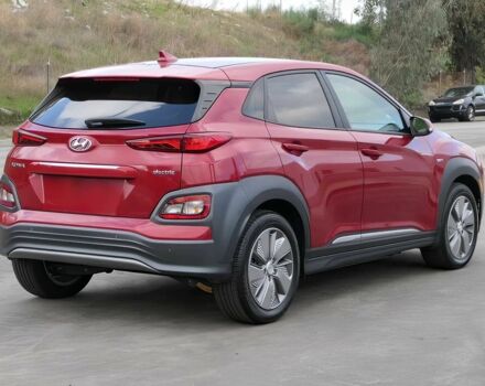 Красный Хендай Другая, объемом двигателя 0 л и пробегом 37 тыс. км за 11500 $, фото 3 на Automoto.ua