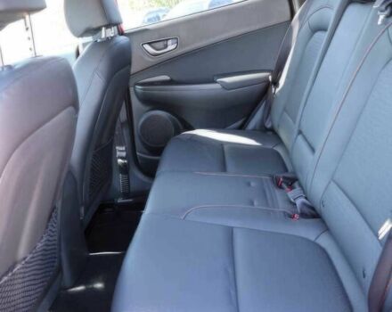 Красный Хендай Другая, объемом двигателя 1.6 л и пробегом 42 тыс. км за 11000 $, фото 11 на Automoto.ua