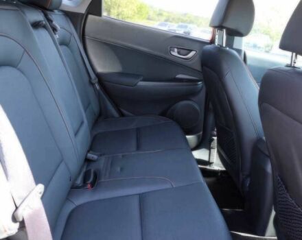 Красный Хендай Другая, объемом двигателя 1.6 л и пробегом 42 тыс. км за 11000 $, фото 10 на Automoto.ua