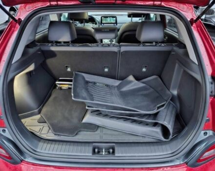 Красный Хендай Другая, объемом двигателя 0 л и пробегом 30 тыс. км за 9500 $, фото 12 на Automoto.ua