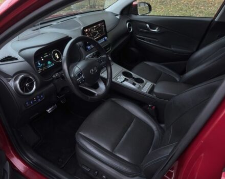 Красный Хендай Другая, объемом двигателя 0 л и пробегом 104 тыс. км за 20999 $, фото 5 на Automoto.ua