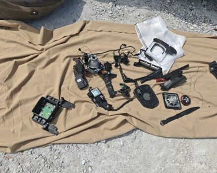 Червоний Хендай Інша, об'ємом двигуна 0 л та пробігом 56 тис. км за 5200 $, фото 11 на Automoto.ua