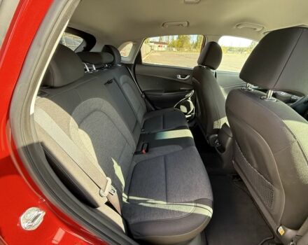 Красный Хендай Другая, объемом двигателя 0 л и пробегом 48 тыс. км за 19900 $, фото 10 на Automoto.ua