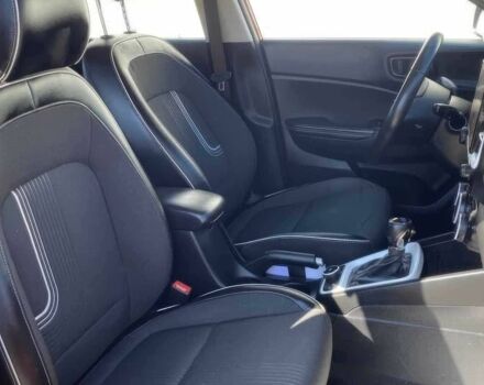 Красный Хендай Другая, объемом двигателя 1.6 л и пробегом 14 тыс. км за 12000 $, фото 7 на Automoto.ua