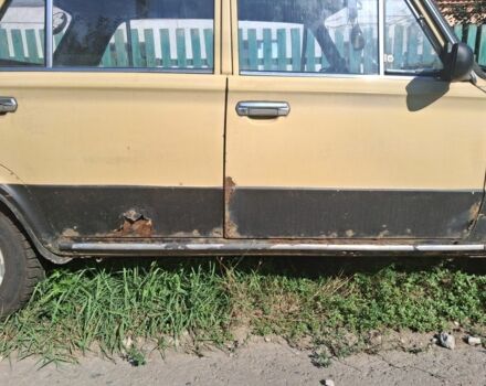 Желтый Хендай Другая, объемом двигателя 0 л и пробегом 80 тыс. км за 380 $, фото 2 на Automoto.ua