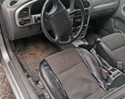 Серый Хендай Другая, объемом двигателя 1.6 л и пробегом 250 тыс. км за 850 $, фото 6 на Automoto.ua