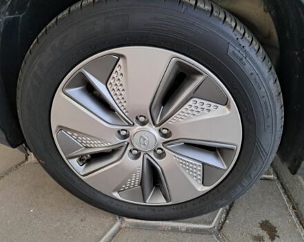 Серый Хендай Другая, объемом двигателя 0 л и пробегом 98 тыс. км за 19385 $, фото 9 на Automoto.ua