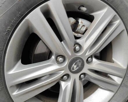 Сірий Хендай Інша, об'ємом двигуна 2 л та пробігом 240 тис. км за 10200 $, фото 2 на Automoto.ua