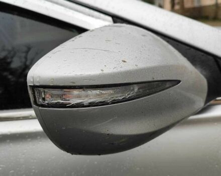 Сірий Хендай Інша, об'ємом двигуна 2 л та пробігом 240 тис. км за 10200 $, фото 4 на Automoto.ua