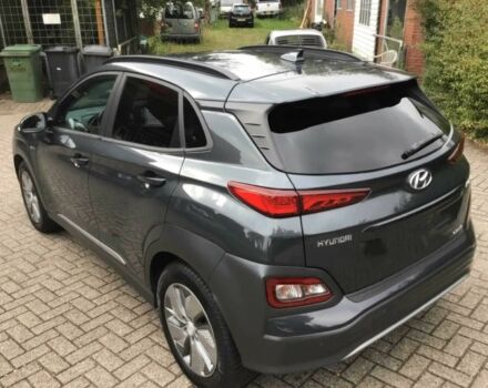 Серый Хендай Другая, объемом двигателя 0 л и пробегом 47 тыс. км за 25000 $, фото 3 на Automoto.ua