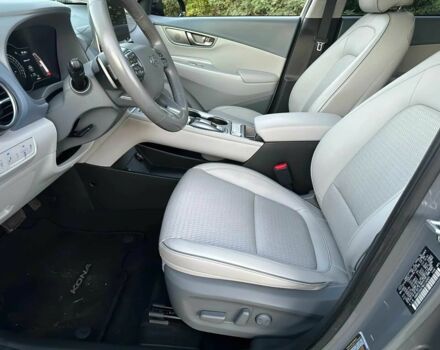 Серый Хендай Другая, объемом двигателя 0 л и пробегом 12 тыс. км за 10000 $, фото 10 на Automoto.ua