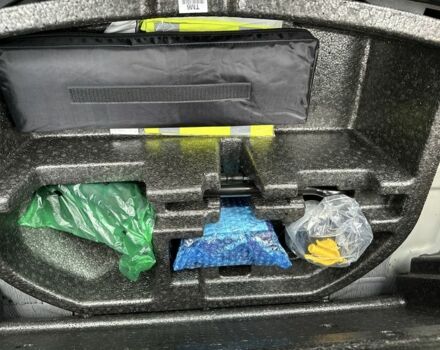 Серый Хендай Другая, объемом двигателя 0 л и пробегом 62 тыс. км за 18700 $, фото 22 на Automoto.ua