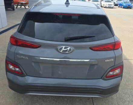 Серый Хендай Другая, объемом двигателя 0 л и пробегом 28 тыс. км за 12000 $, фото 4 на Automoto.ua