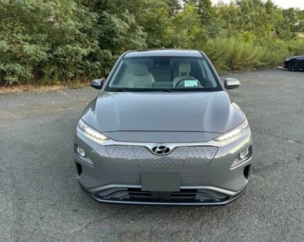 Сірий Хендай Інша, об'ємом двигуна 0 л та пробігом 13 тис. км за 9200 $, фото 1 на Automoto.ua