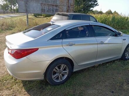 Сірий Хендай Інша, об'ємом двигуна 2 л та пробігом 240 тис. км за 10200 $, фото 1 на Automoto.ua