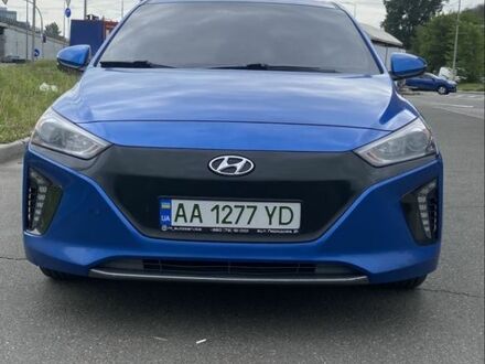Хендай Інша 2018 у Києві на Automoto.ua Синій Хендай Інша, об'ємом двигуна 0 л та пробігом 149 тис. км за 11700 $, фото 1 на Automoto.ua