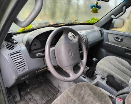 Зелений Хендай Інша, об'ємом двигуна 0 л та пробігом 100 тис. км за 2300 $, фото 2 на Automoto.ua