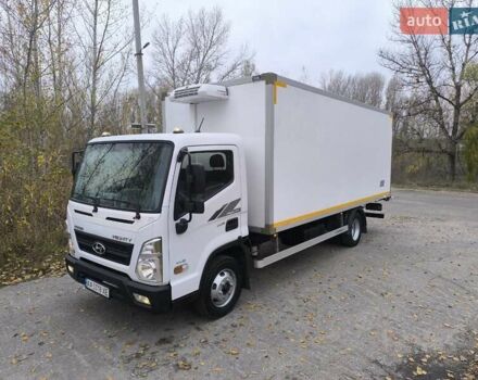 Хендай EX8 2018 у Полтаві на Automoto.ua Білий Хендай EX8, об'ємом двигуна 3.93 л та пробігом 201 тис. км за 27000 $, фото 17 на Automoto.ua