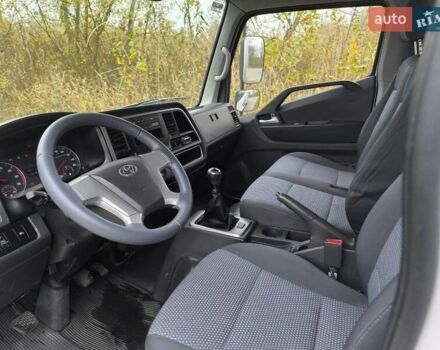 Хендай EX8 2018 у Полтаві на Automoto.ua Білий Хендай EX8, об'ємом двигуна 3.93 л та пробігом 201 тис. км за 27000 $, фото 36 на Automoto.ua