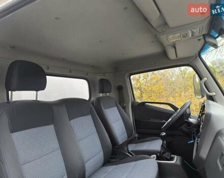 Хендай EX8 2018 у Полтаві на Automoto.ua Білий Хендай EX8, об'ємом двигуна 3.93 л та пробігом 201 тис. км за 27000 $, фото 27 на Automoto.ua