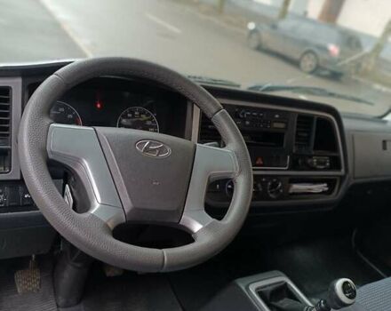 Білий Хендай EX8, об'ємом двигуна 3.93 л та пробігом 201 тис. км за 29800 $, фото 9 на Automoto.ua