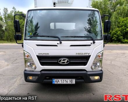 Хендай EX8, объемом двигателя 3.9 л и пробегом 217 тыс. км за 26500 $, фото 2 на Automoto.ua