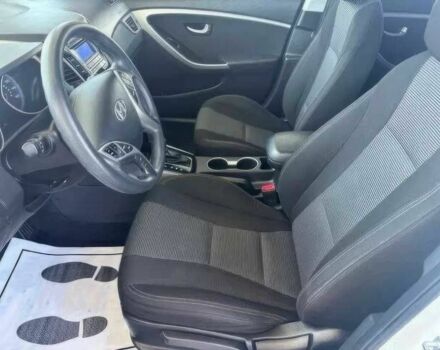 Білий Хендай Елантра, об'ємом двигуна 2 л та пробігом 77 тис. км за 6300 $, фото 9 на Automoto.ua