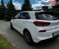 Белый Хендай Элантра, объемом двигателя 2 л и пробегом 119 тыс. км за 11400 $, фото 2 на Automoto.ua