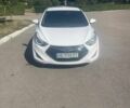 Белый Хендай Элантра, объемом двигателя 2 л и пробегом 93 тыс. км за 8700 $, фото 1 на Automoto.ua