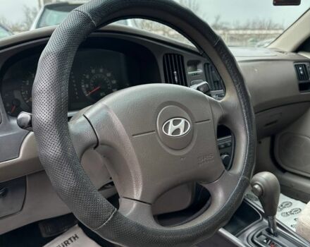 Белый Хендай Элантра, объемом двигателя 2 л и пробегом 193 тыс. км за 4200 $, фото 6 на Automoto.ua