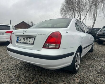 Белый Хендай Элантра, объемом двигателя 2 л и пробегом 193 тыс. км за 4200 $, фото 2 на Automoto.ua