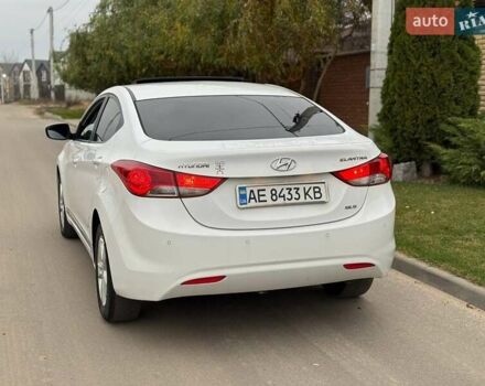 Білий Хендай Елантра, об'ємом двигуна 1.59 л та пробігом 187 тис. км за 7800 $, фото 4 на Automoto.ua