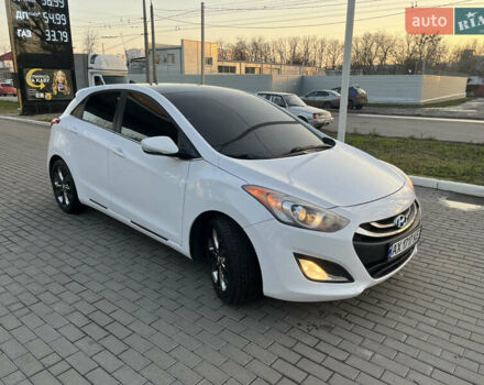 Белый Хендай Элантра, объемом двигателя 1.8 л и пробегом 109 тыс. км за 8250 $, фото 2 на Automoto.ua