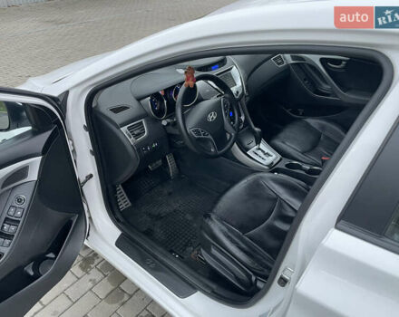 Білий Хендай Елантра, об'ємом двигуна 1.8 л та пробігом 143 тис. км за 8600 $, фото 8 на Automoto.ua