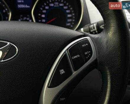 Хендай Элантра 2012 в Николаеве на Automoto.ua Белый Хендай Элантра, объемом двигателя 1.59 л и пробегом 192 тыс. км за 9499 $, фото 12 на Automoto.ua