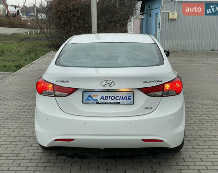 Білий Хендай Елантра, об'ємом двигуна 1.8 л та пробігом 143 тис. км за 8600 $, фото 5 на Automoto.ua