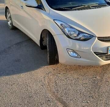 Хендай Элантра 2012 в Виннице на Automoto.ua Белый Хендай Элантра, объемом двигателя 1.8 л и пробегом 128 тыс. км за 8200 $, фото 10 на Automoto.ua