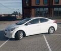 Білий Хендай Елантра, об'ємом двигуна 1.59 л та пробігом 220 тис. км за 8500 $, фото 1 на Automoto.ua