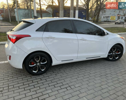 Белый Хендай Элантра, объемом двигателя 1.8 л и пробегом 109 тыс. км за 8250 $, фото 5 на Automoto.ua