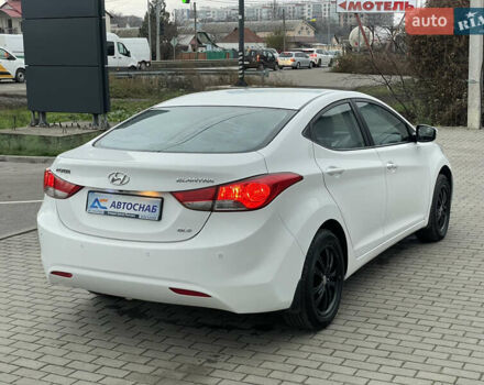 Білий Хендай Елантра, об'ємом двигуна 1.8 л та пробігом 143 тис. км за 8600 $, фото 4 на Automoto.ua