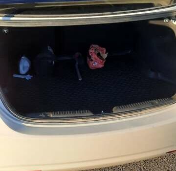 Хендай Элантра 2012 в Виннице на Automoto.ua Белый Хендай Элантра, объемом двигателя 1.8 л и пробегом 128 тыс. км за 8200 $, фото 8 на Automoto.ua