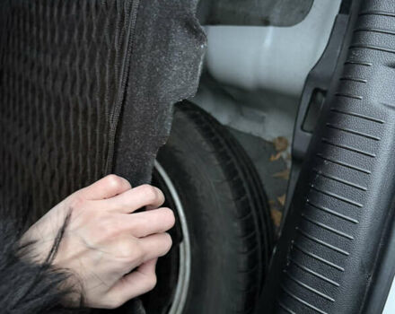 Белый Хендай Элантра, объемом двигателя 1.59 л и пробегом 66 тыс. км за 13000 $, фото 18 на Automoto.ua