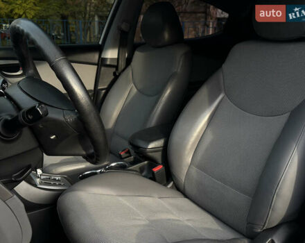 Хендай Элантра 2012 в Николаеве на Automoto.ua Белый Хендай Элантра, объемом двигателя 1.59 л и пробегом 192 тыс. км за 9499 $, фото 9 на Automoto.ua