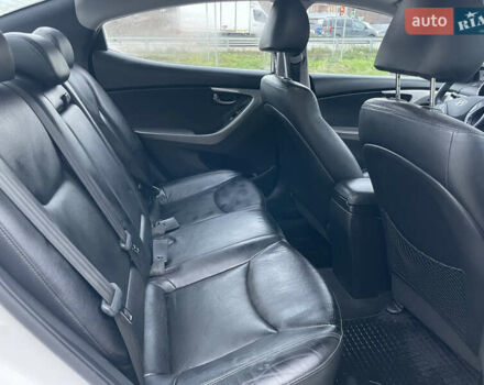 Білий Хендай Елантра, об'ємом двигуна 1.8 л та пробігом 143 тис. км за 8600 $, фото 16 на Automoto.ua