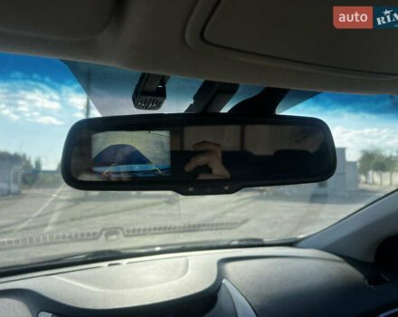 Хендай Элантра 2012 в Днепре (Днепропетровске) на Automoto.ua Белый Хендай Элантра, объемом двигателя 1.59 л и пробегом 140 тыс. км за 9000 $, фото 12 на Automoto.ua