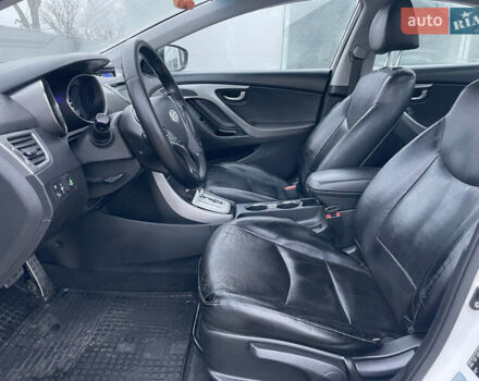 Білий Хендай Елантра, об'ємом двигуна 1.8 л та пробігом 143 тис. км за 8600 $, фото 9 на Automoto.ua