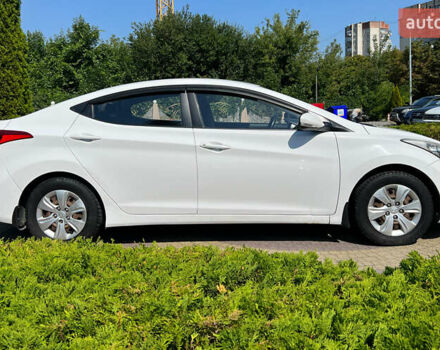 Белый Хендай Элантра, объемом двигателя 1.6 л и пробегом 201 тыс. км за 7300 $, фото 7 на Automoto.ua