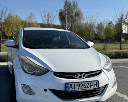 Белый Хендай Элантра, объемом двигателя 1.8 л и пробегом 255 тыс. км за 8400 $, фото 5 на Automoto.ua
