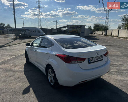 Хендай Элантра 2012 в Днепре (Днепропетровске) на Automoto.ua Белый Хендай Элантра, объемом двигателя 1.59 л и пробегом 140 тыс. км за 9000 $, фото 4 на Automoto.ua